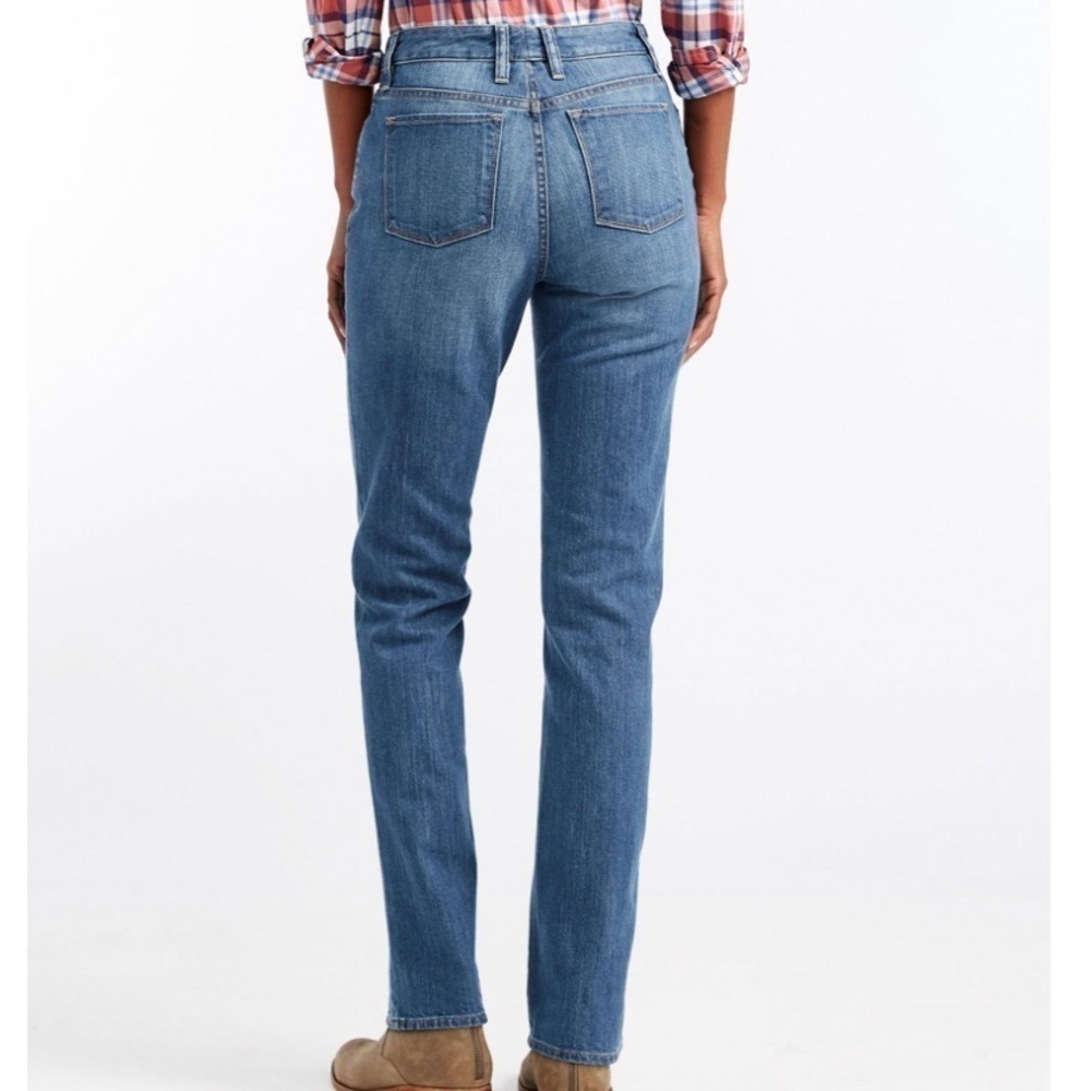 Women's L.L.Bean 1912 Jeans, Favorite Fit Straight-Leg - Picture 2 of 11